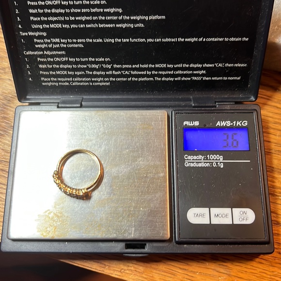 Gold-tone Two Row Faux Diamond Cubic Zirconia Ring👠 - Picture 15 of 15